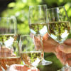 Gartenparty feiern – wie wäre es mal mit individuellen Einladungskarten für Ihre Freunde?